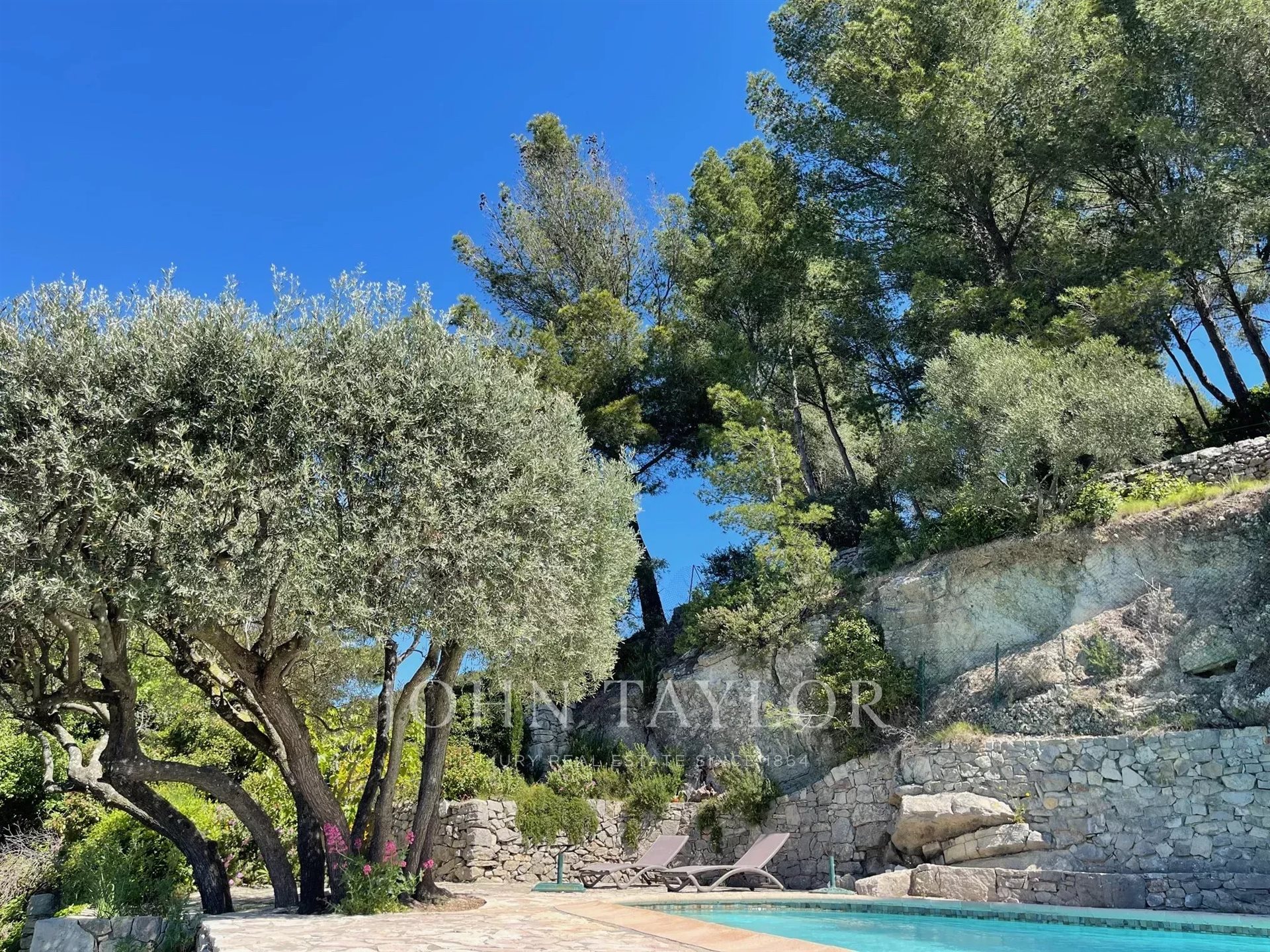 Maison à vendre, 197m², Le Beausset