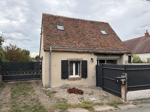Maison 2 pièces 45 m² · à Châteaumeillant · 45 m² · 66 000 €