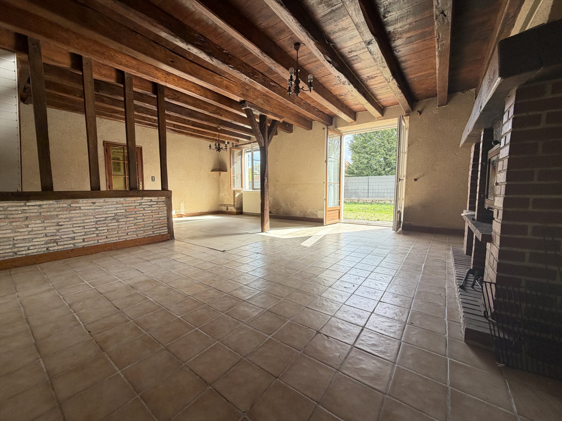 Maison à vendre, 117m², Thevet-Saint-Julien