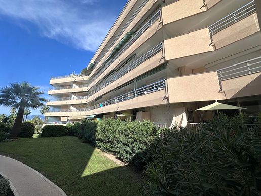 Appartement 3 pièces 58 m² · à Saint-Raphaël · 58 m² · 349 000 €