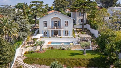 Maison 8 pièces 260 m² · à Saint-Raphaël · 260 m² · 3 590 000 €