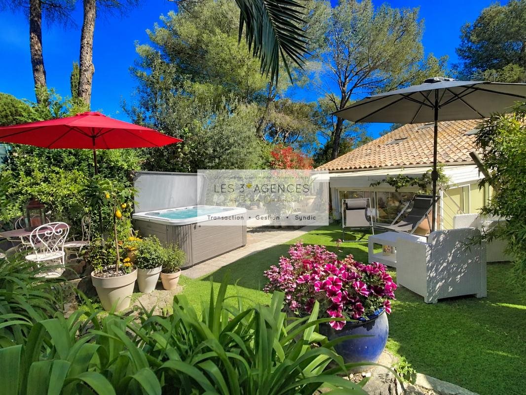 Maison à vendre, 100m², Gassin