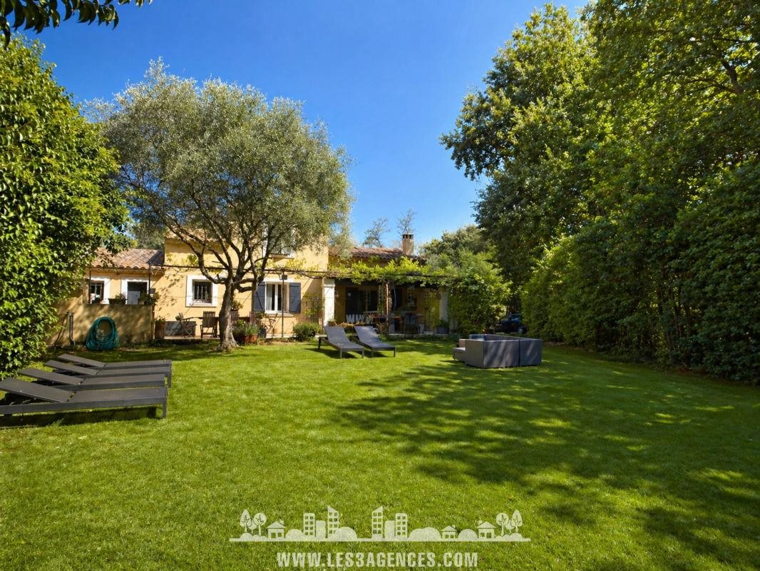 Maison à vendre, 150m², Gassin
