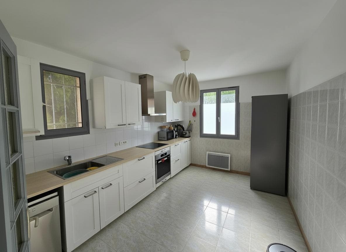 Appartement à louer, 113m², Lambesc