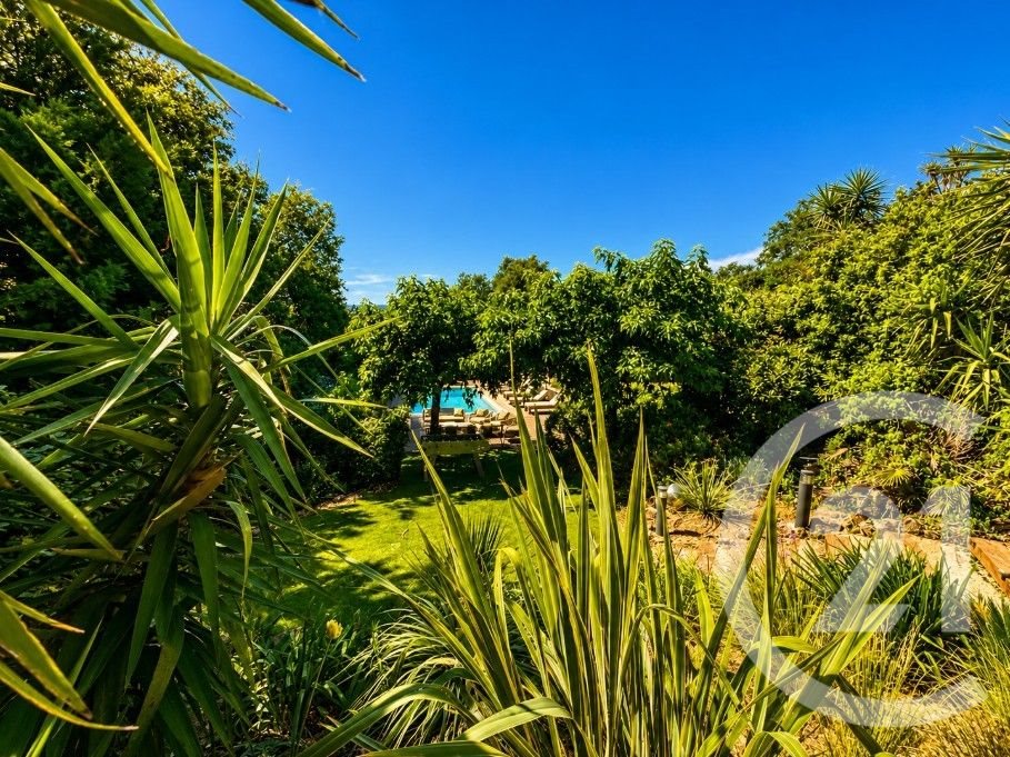 Maison à vendre, 170m², Cogolin