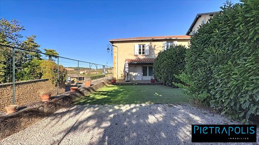 Maison 5 pièces 111 m² · à Theizé · 111 m² · 339 000 €