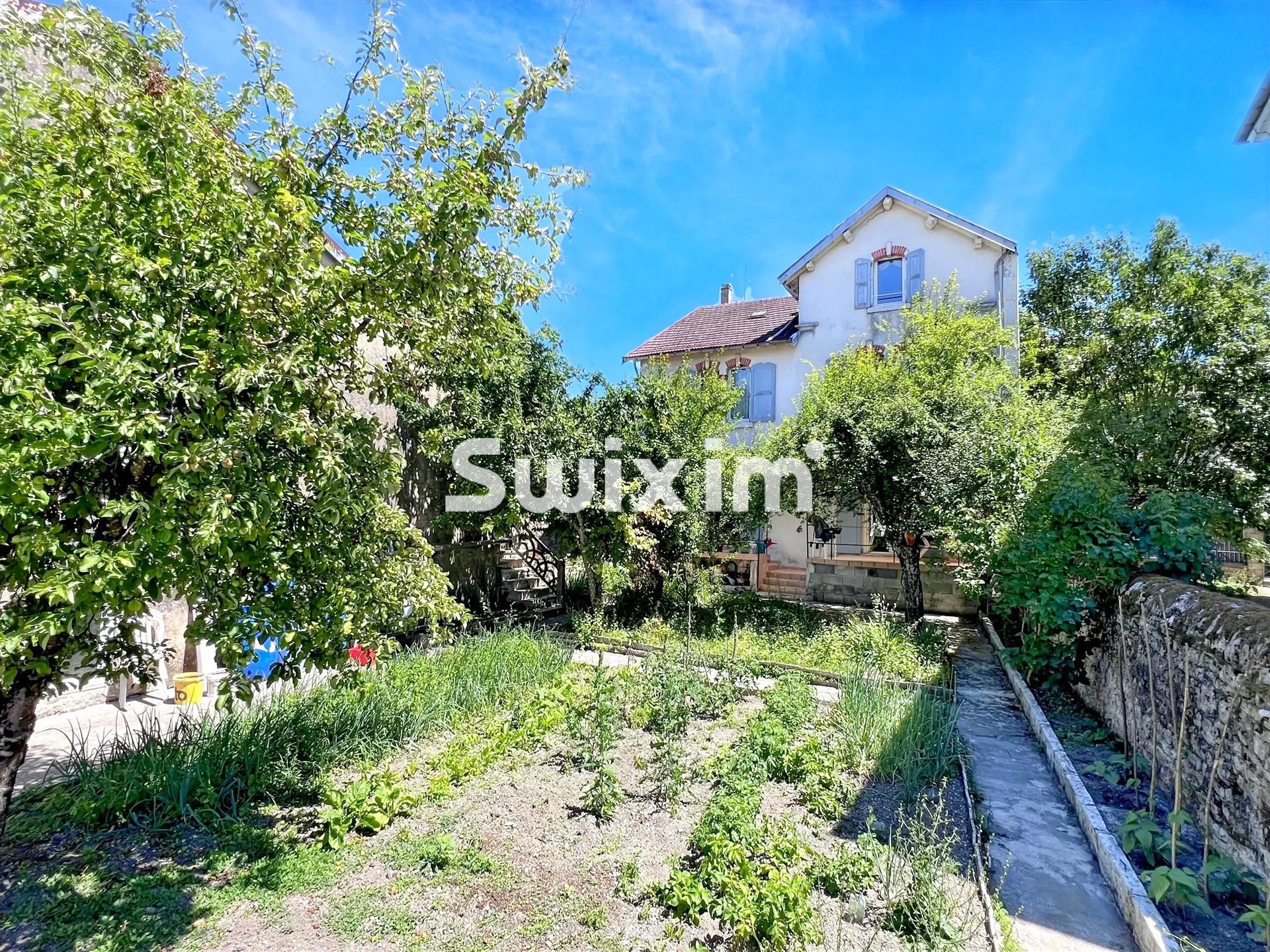 Maison à vendre, 196m², Arinthod