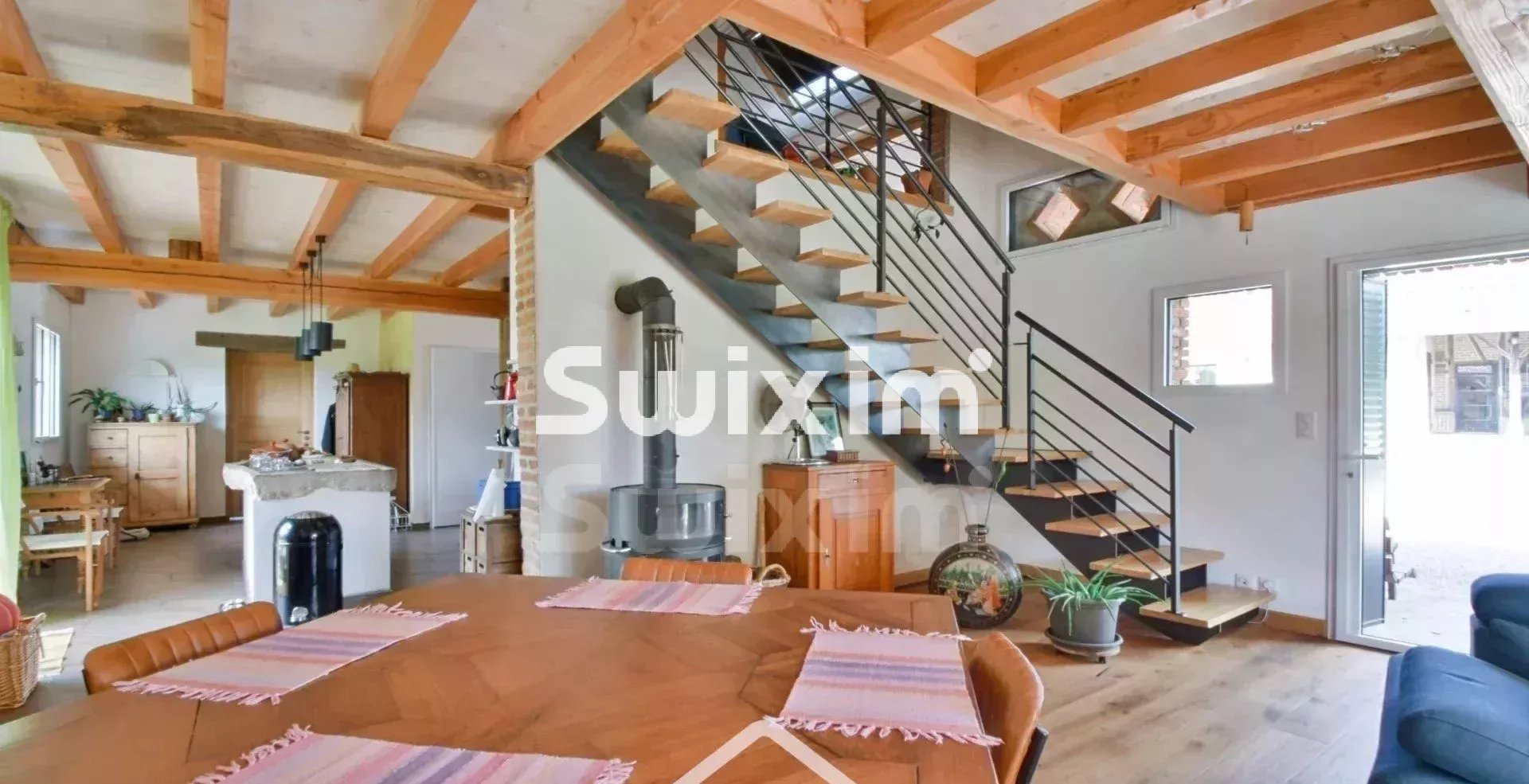 Maison à vendre, 470m², Montpont-en-Bresse