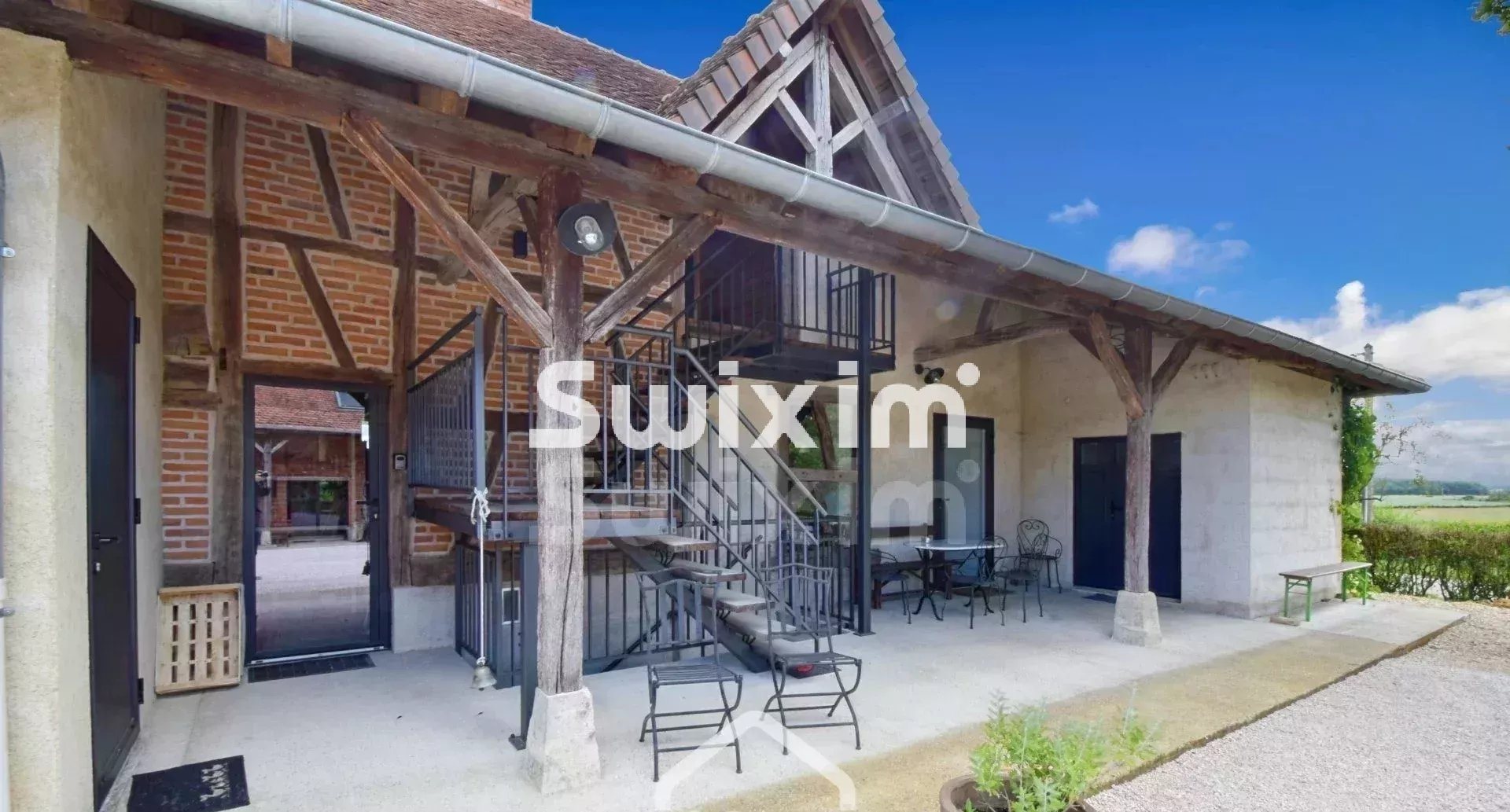 Maison à vendre, 470m², Montpont-en-Bresse