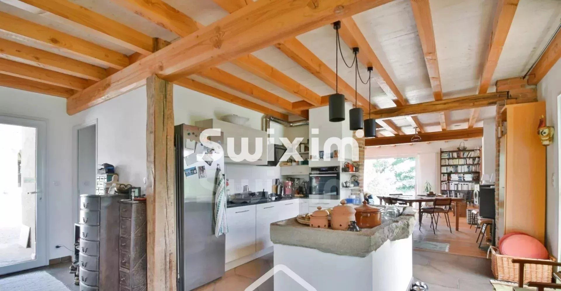 Maison à vendre, 470m², Montpont-en-Bresse