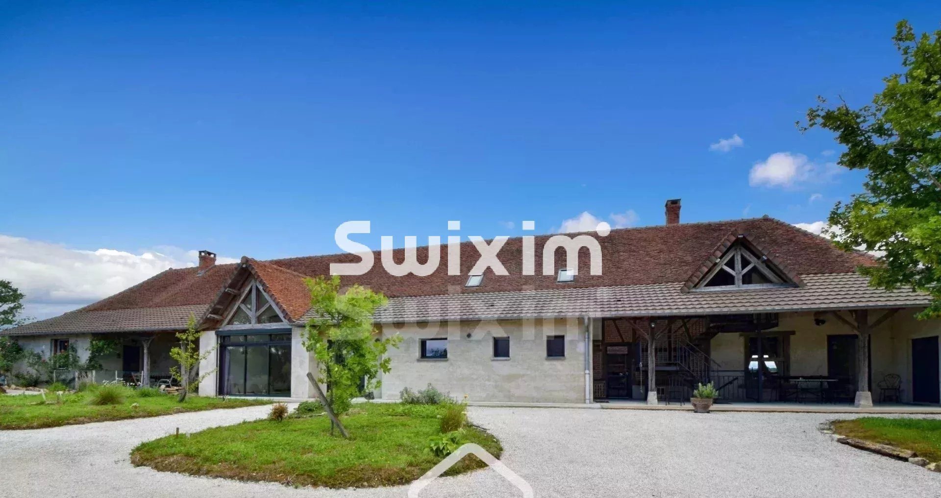 Maison à vendre, 470m², Montpont-en-Bresse