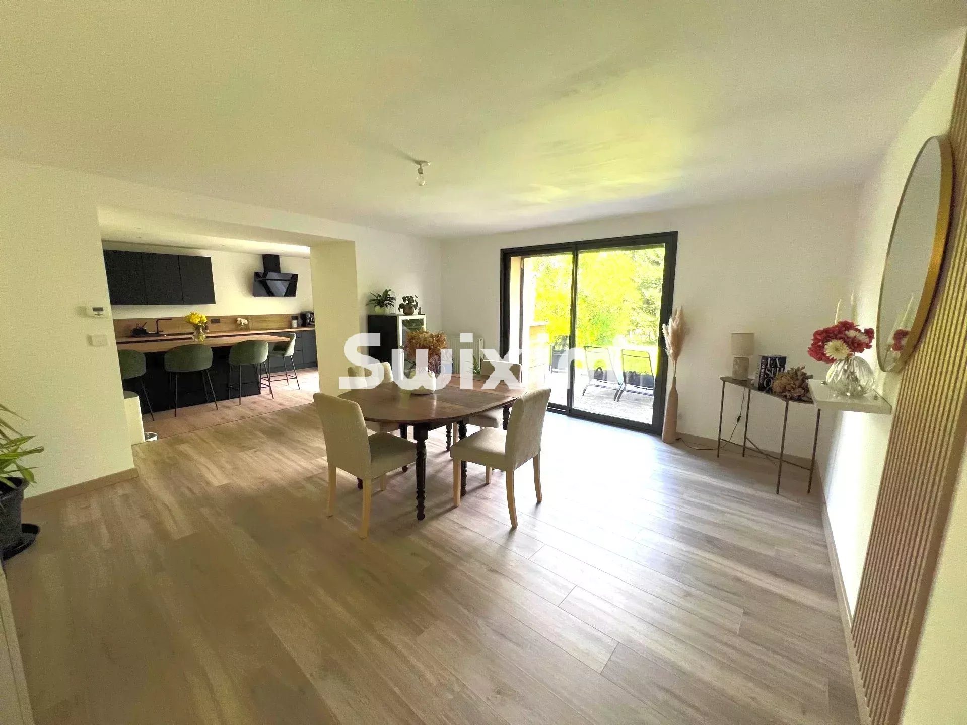 Maison à vendre, 150m², Lons-le-Saunier