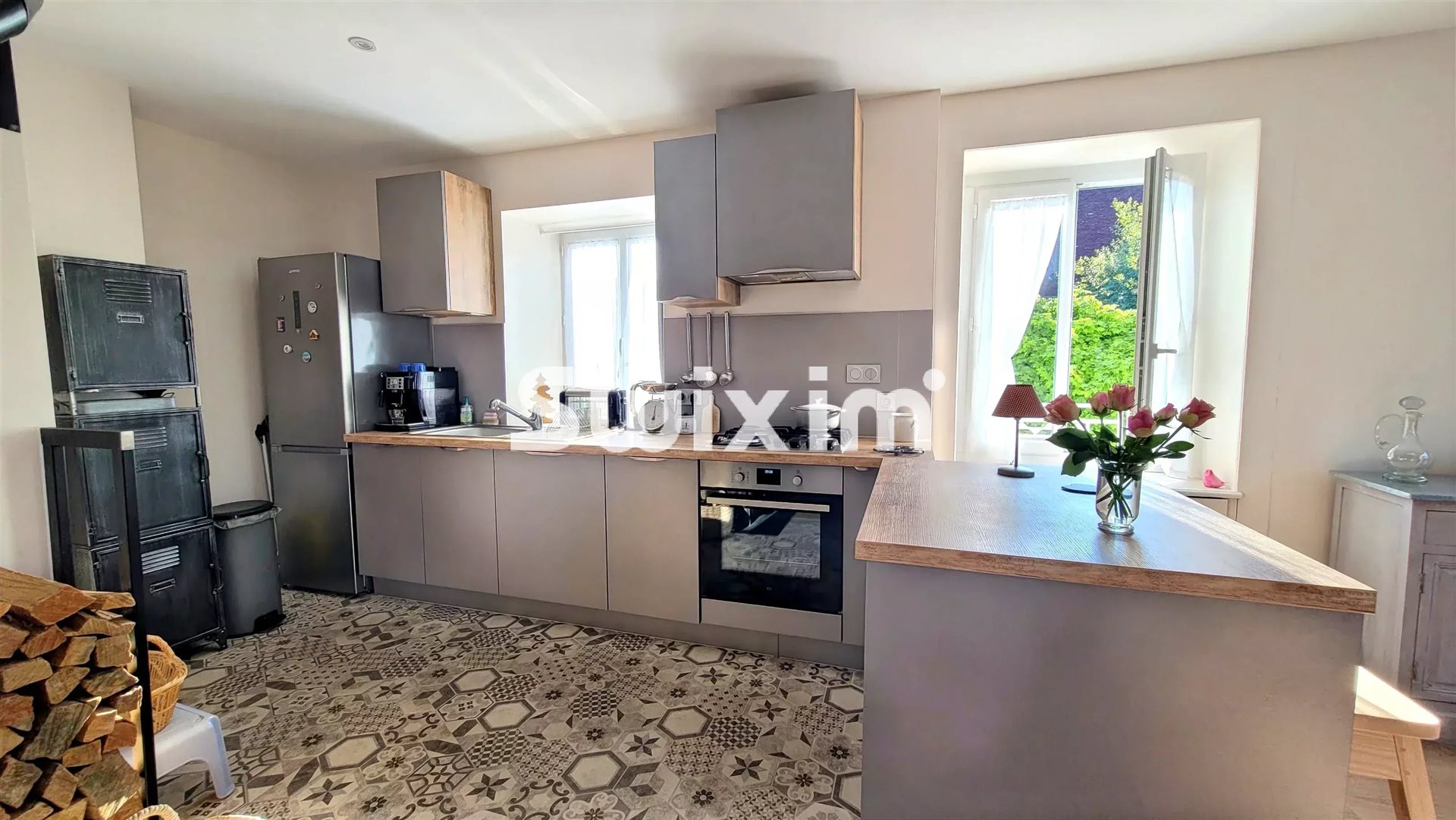 Maison à vendre, 97m², Lons-le-Saunier