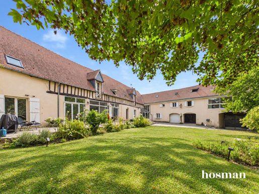 Maison 8 pièces 298 m² · à Attainville · 298 m² · 730 000 €