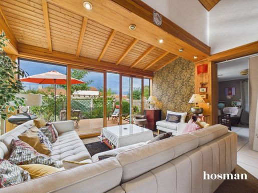 Maison 8 pièces 174 m² · à Les Sorinières · 174 m² · 489 000 €