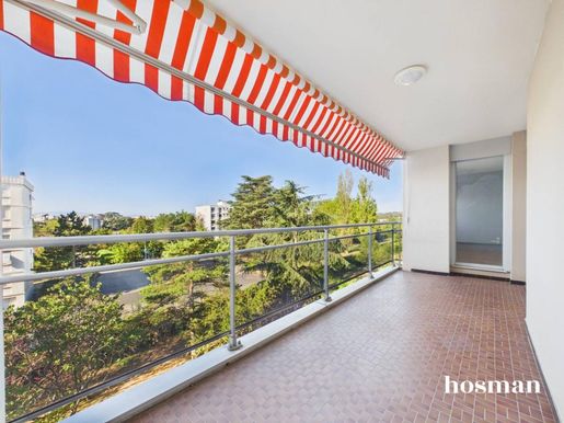 Appartement 5 pièces 106 m² · à Caluire-Et-Cuire · 106 m² · 389 000 €