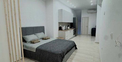 Advert pic 0