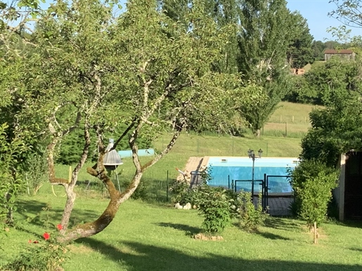 Maison 5 pièces 155 m² · à Maurens · 155 m² · 307 000 €