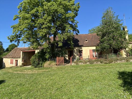 Maison 6 pièces 130 m² · à Queyssac · 130 m² · 178 000 €