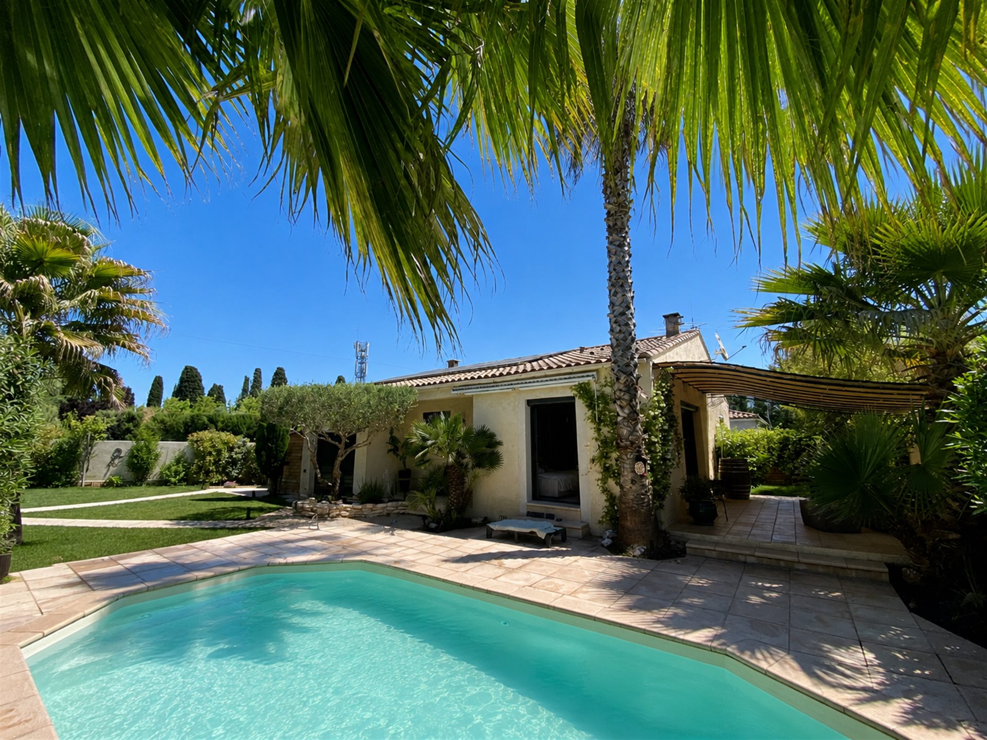 5 pièces 90 m² · à Saint-Geniès-de-Malgoirès · 90 m² · 355 000 €