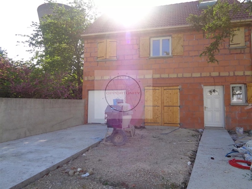 Maison 4 pièces 140 m² · à La Ferté-Gaucher · 140 m² · 240 000 €