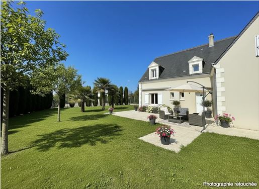 Maison 9 pièces 208 m² · à Saint-Cyr-sur-Loire · 208 m² · 620 000 €