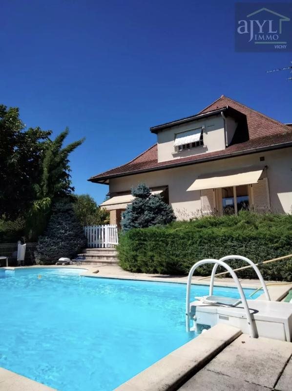 Maison à vendre, 220m², Thiers