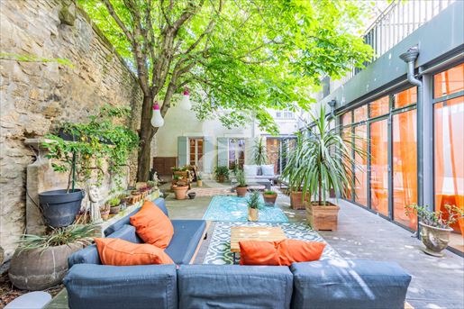 Maison 9 pièces 489 m² · à L'Isle-sur-la-Sorgue · 489 m² · 2 900 000 €