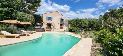 Maison 4 pièces 240 m² · à Bédoin · 240 m² · 1 277 000 €