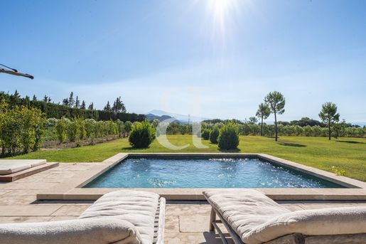 Maison 6 pièces 163 m² · à Vacqueyras · 163 m² · 850 000 €