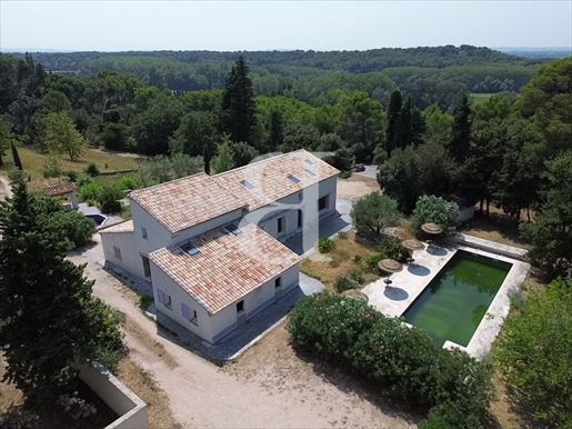 Maison 10 pièces 352 m² · à Loriol-du-Comtat · 352 m² · 695 000 €