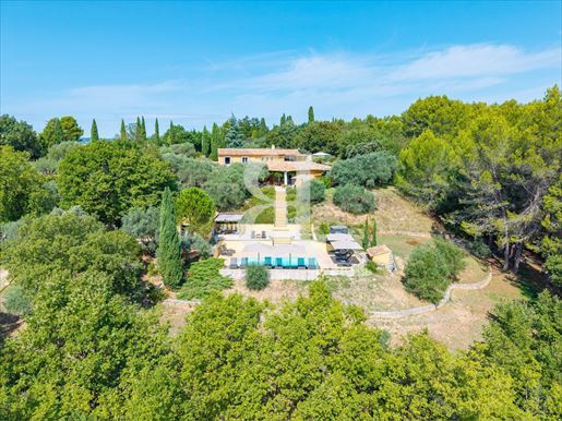 Maison 8 pièces 322 m² · à Ménerbes · 322 m² · 1 790 000 €