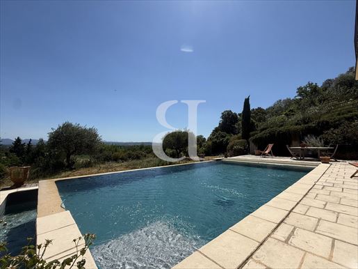 Maison 6 pièces 180 m² · à Grignan · 180 m² · 647 000 €
