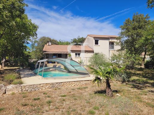 Maison 6 pièces 151 m² · à Grignan · 151 m² · 468 000 €