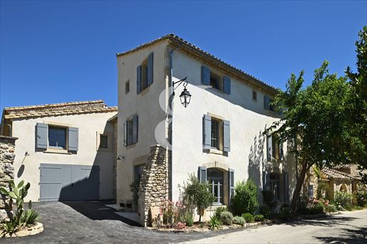 5 pièces 271 m² · à Grignan · 271 m² · 1 250 000 €