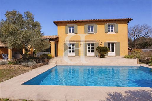 Maison 5 pièces 120 m² · à Grignan · 120 m² · 499 000 €
