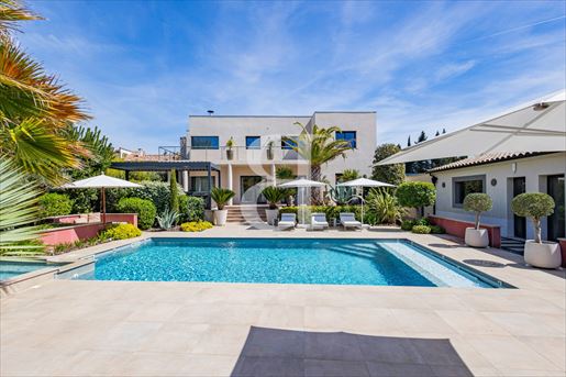 Maison 6 pièces 251 m² · à Aubignan · 251 m² · 905 000 €