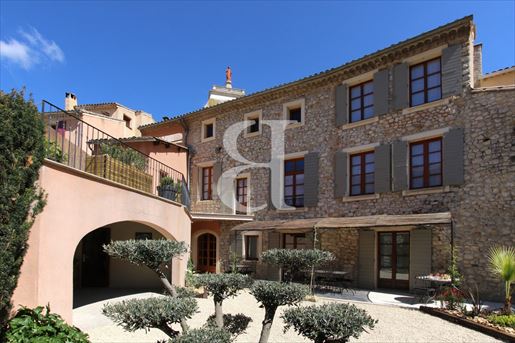 Maison 10 pièces 408 m² · à Buis-les-Baronnies · 408 m² · 950 000 €