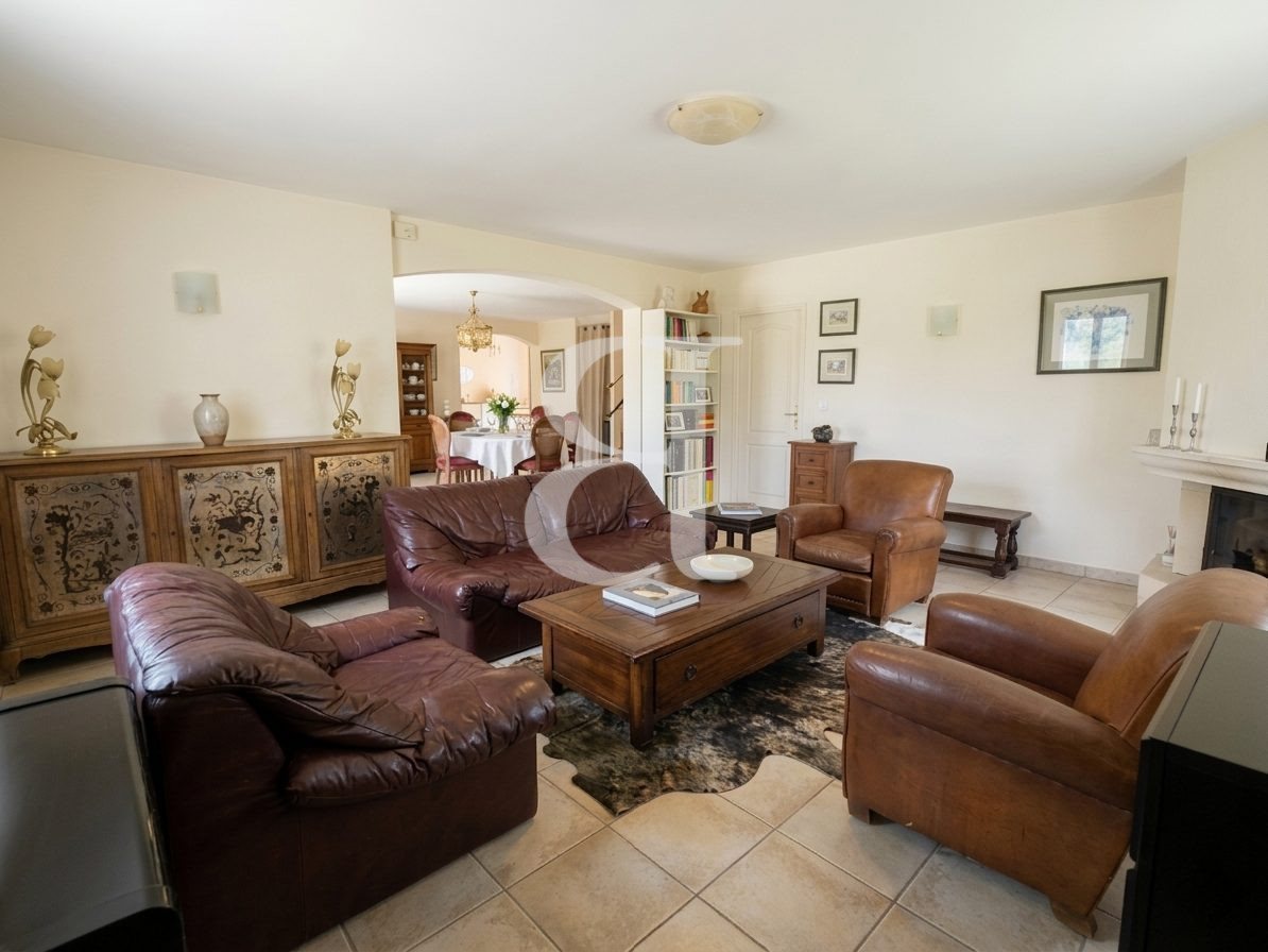 Maison à vendre, 156m², Mormoiron
