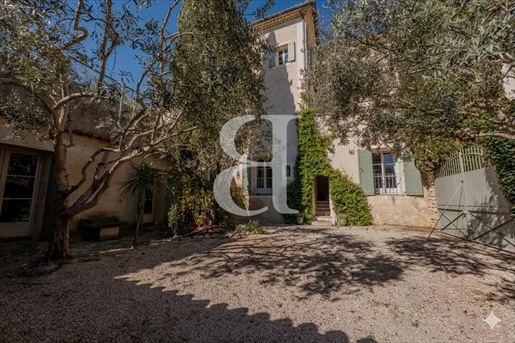 Maison 10 pièces 427 m² · à Mazan · 427 m² · 780 000 €