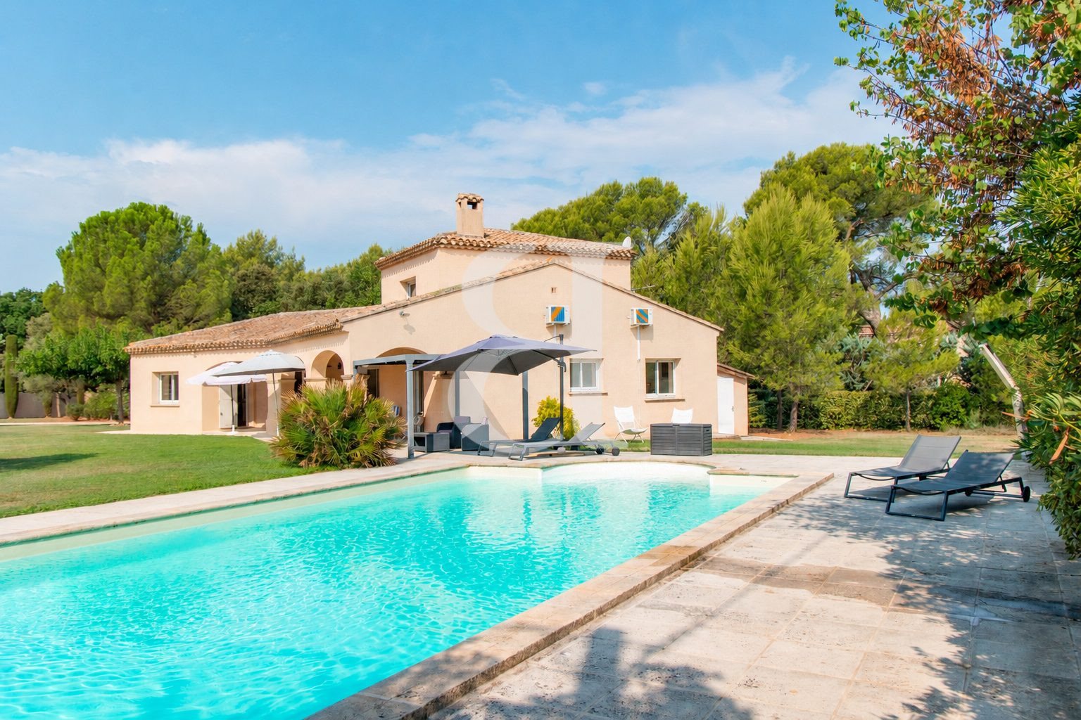 Maison à vendre, 160m², Mazan
