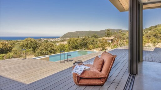 Maison 6 pièces 247 m² · à L'Île-Rousse · 247 m² · 1 700 000 €