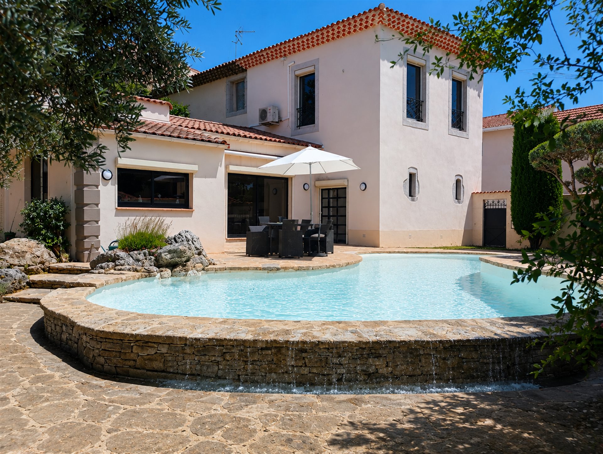 Maison 7 pièces 235 m² · à Béziers · 235 m² · 590 000 €