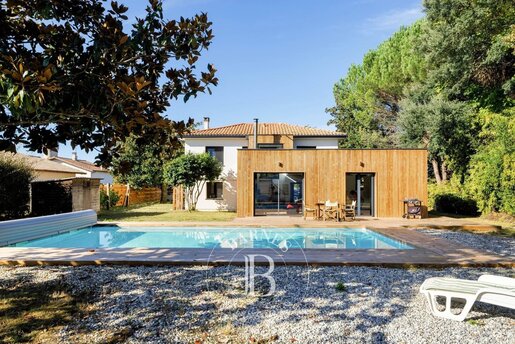 Maison 6 pièces 180 m² · à Lit-et-Mixe · 180 m² · 650 000 €
