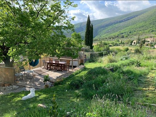 Maison 5 pièces 110 m² · à Villeperdrix · 110 m² · 229 000 €