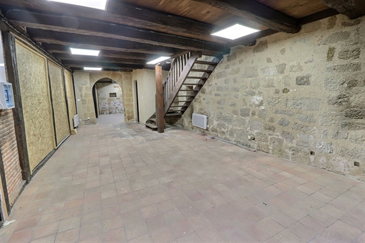Local commercial 113 m² · à Figeac · 113 m² · 96 000 €