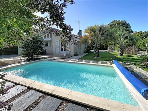 Maison 4 pièces 82 m² · à Azur · 82 m² · 355 000 €
