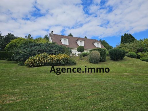 Maison 8 pièces 178 m² · à Le Mont-Saint-Adrien · 178 m² · 498 000 €