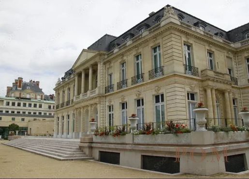 Appartement 7 pièces 237 m² · à Paris 16ème · 237 m² · 4 700 000 €