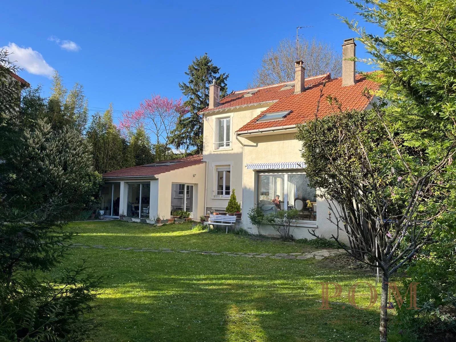 Maison à vendre, 257m², Suresnes